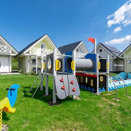 Nad Morzem Otulone Sloncem Tatil Evi *