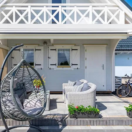 Tatil Evi Nad Morzem Otulone Sloncem *