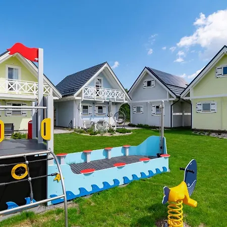 Tatil Evi Nad Morzem Otulone Sloncem *