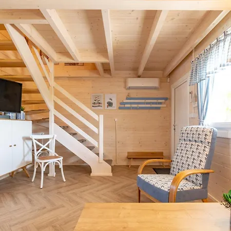 Nad Morzem Otulone Sloncem Ferienhaus *