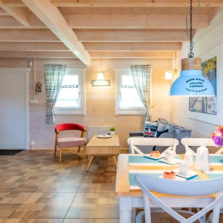 Nad Morzem Otulone Sloncem Rowy (Pomerania)