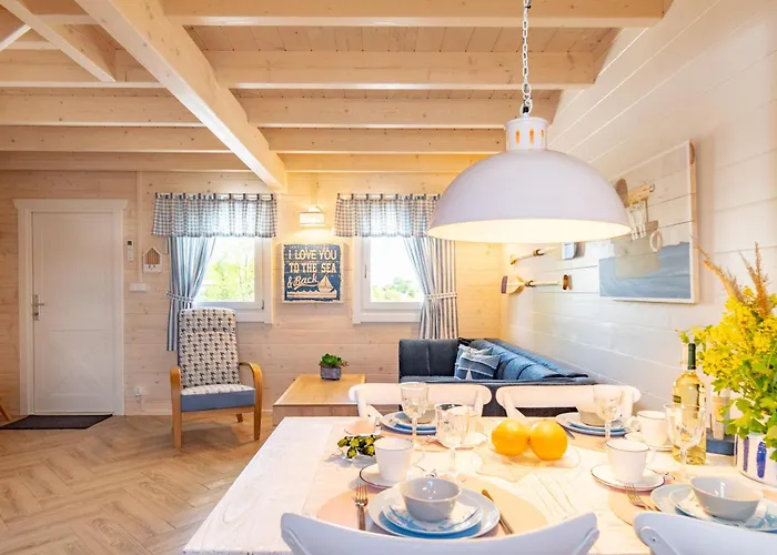 Nad Morzem Otulone Sloncem Ferienhaus